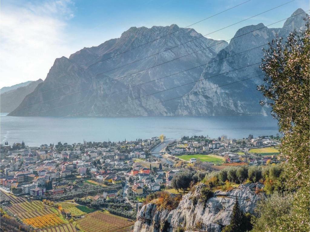 Appartamento Ellen Torbole Sul Garda Екстериор снимка